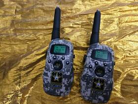 20022 U.s. Army United States 2 Toy Walkie-talkies - With Lights Camouflage Clips