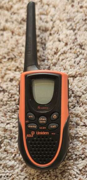 Gmr1448-2ck Uniden Scramble Noaa 2-way Radio Walkie Talkie Orange Black