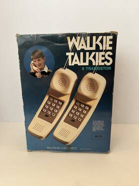 2205 Vanity Fair By Ertl Vintage Retro 1980s Walkie Talkies - 6 Transistor -works