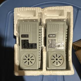 Zenford X-7417 Uhf Analog 2-channel Handheld Walkie Talkies Need To Be Fixed