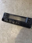 Kenwood TK-830 Uhf Fm Transceiver Good Condition No Wires ,bracket Or Plugs. Fixed Price $124.95.