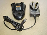Motorola NNTN7558A Charger & SPN4772A Base Fits Tetra MTH800 (uk Version). Fixed Price $10.70.