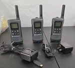 Set Of 3 Motorola T200TP 22 Channel 20MI Rechargeable Two-way Radio Works. Fixed Price $95.00.