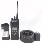 Motorola Xts 2000 Uhf Digital Handheld Radio H66QDC9PW5BN W/ Batteries (40244). Fixed Price $280.05.