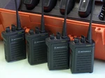 4 Motorola Saber Uhf Radio Public Safety Transceivers W/batteries Charger Case. Fixed Price $795.00.