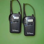 Cobra Microtalk FRS-250 2-MILE 14-CHANNEL Wireless 2-WAY Radio Walkie Talkies. Fixed Price $22.00.