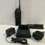 Motorola Uhf HT1000 H01RDC9AA3BN. No Guarantee On Battery. Accessories In Pics. Fixed Price $45.00.