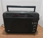 General Electric 7-2887A Super Radio Am/fm Long Range Tested Works. Fixed Price $32.00.