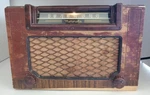 Vintage Motorola Aero-vane Model 65X13-A Radio Am Broadcast Receiver Works. Fixed Price $60.00.