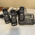 Uniden Phone Handsets 2 Charging Bases +cords & 3 Cordless 1 Main. Fixed Price $59.99.