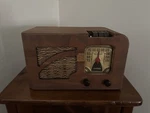 Vintage Motorola Aero-vane Radio 56-XAW. Fixed Price $90.00.