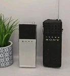 (2) Vintage Sony Radio Walkie Talkies Model CB-106 Made Japan Untested. Fixed Price $10.00.