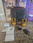 Motorola Talkabout 2 Way Radio Set Kem-ml 34301-07 Mt Series For Parts As Is. Fixed Price $29.95.