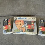 General Electric Y7040 Cb Portable Handheld Walkie Talkie Gray 1 Channel. Fixed Price $30.00.